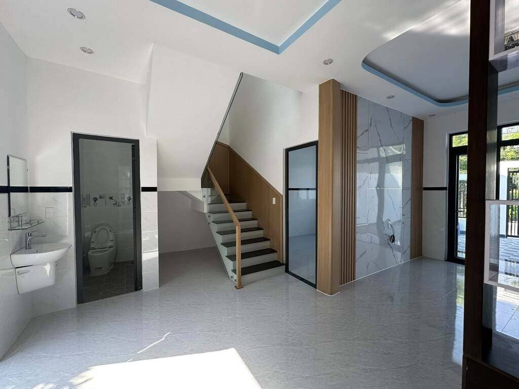 Bán nhà mặt tiền Mạc Đĩnh Chi Long Điền giá 2,7 tỷ gần chợ 500m